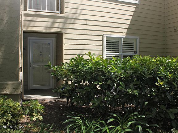 3rd image of 3 Arbor Club Dr Unit 106