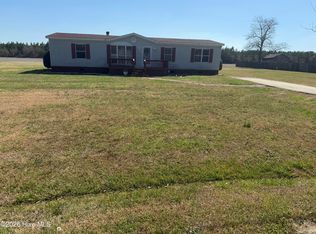 3120 Mobleys Bridge Road, Grimesland, NC 27837