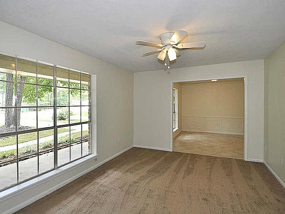 Study or Formal Living room!