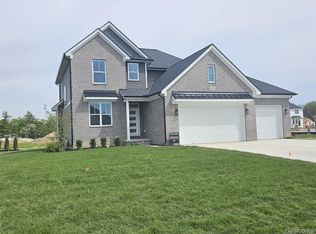 3071 Regatta Dr, Saint Clair, MI 48079