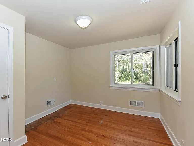4916 Western Blvd — Photo 14