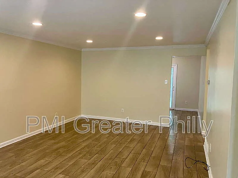 2 bed, 2.0 bath, $2,500 — Photo 2