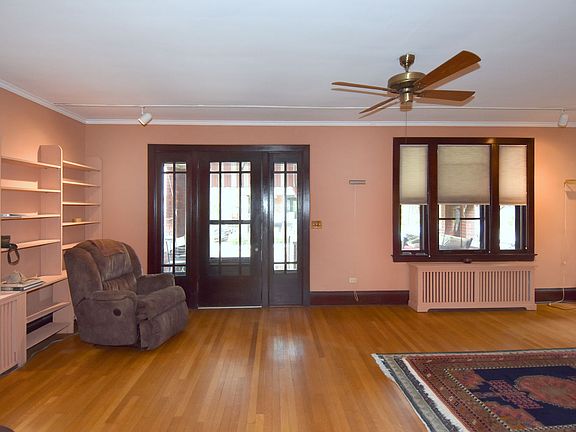 3rd image of 212 Virginia Ave