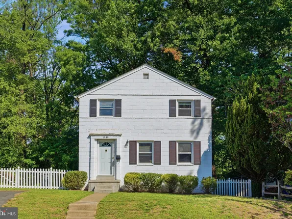 1048 S Edison St, Arlington, VA 22204