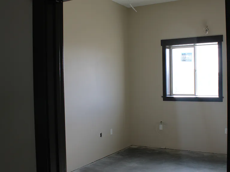 64 W 465 N — Photo 21