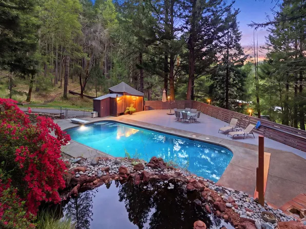 525 Ingalls Ln, Wilderville, OR 97543