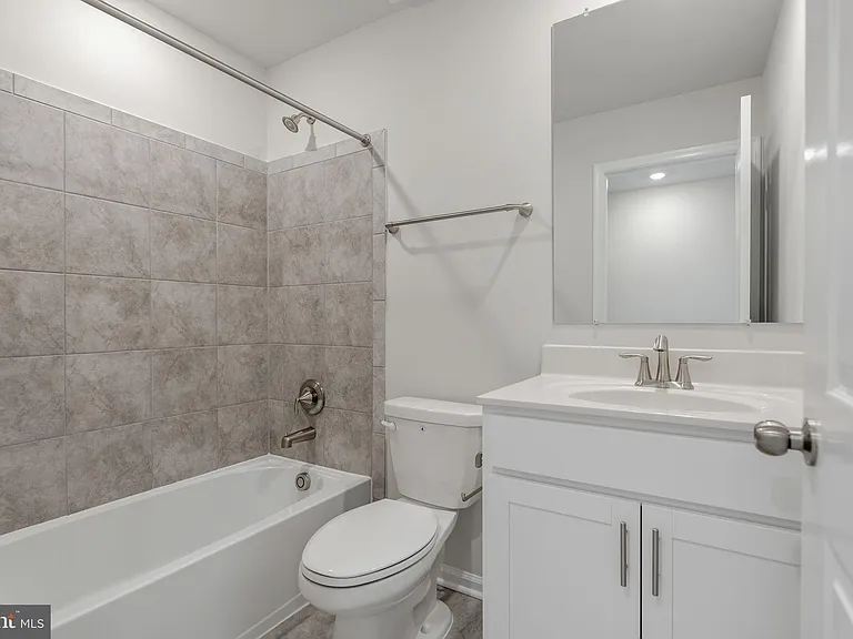 5616 Ludlow Pl — Photo 43