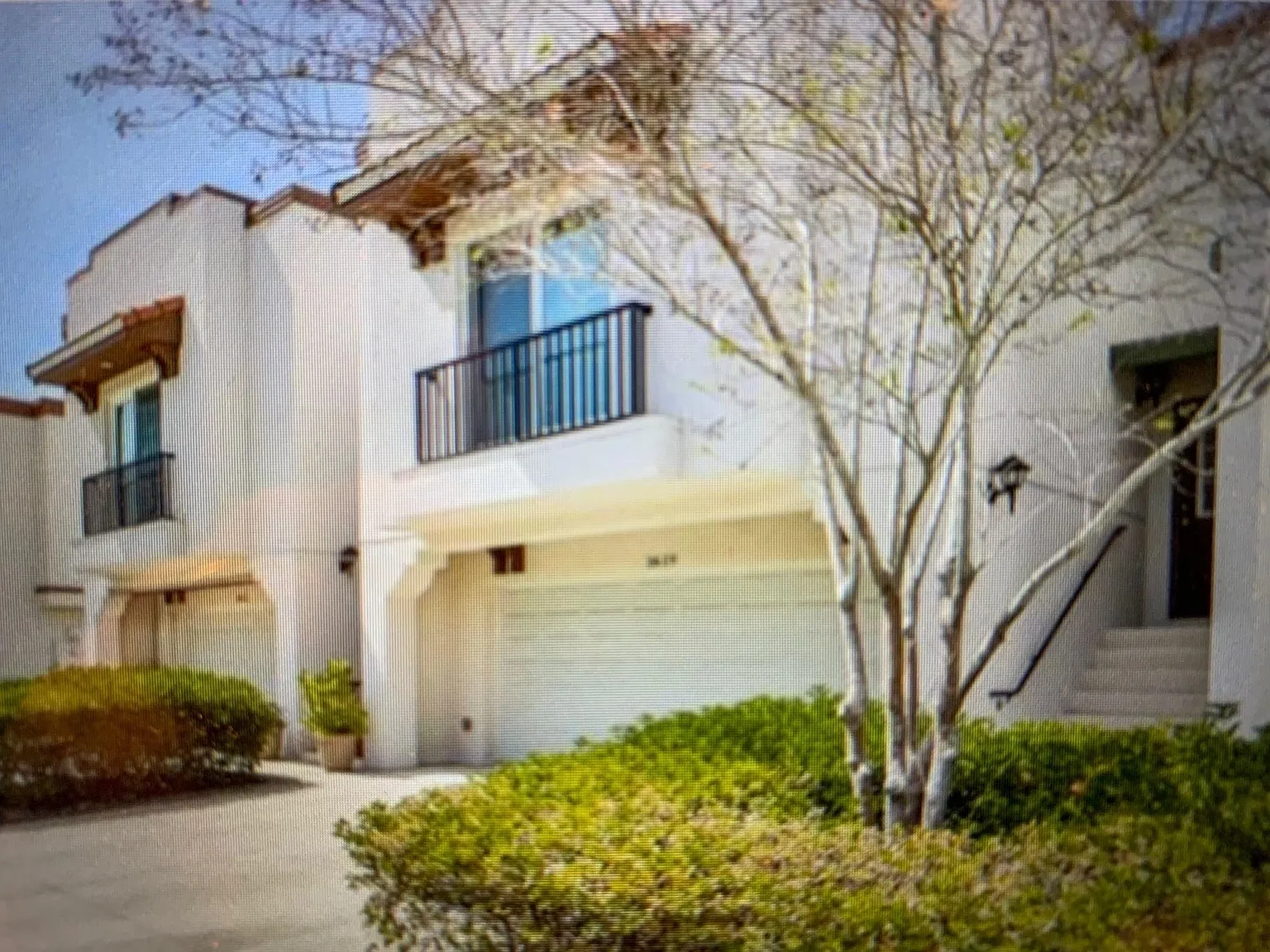 3 bed, 2.5 bath, 1865 sqft, $2,975 — Photo 1
