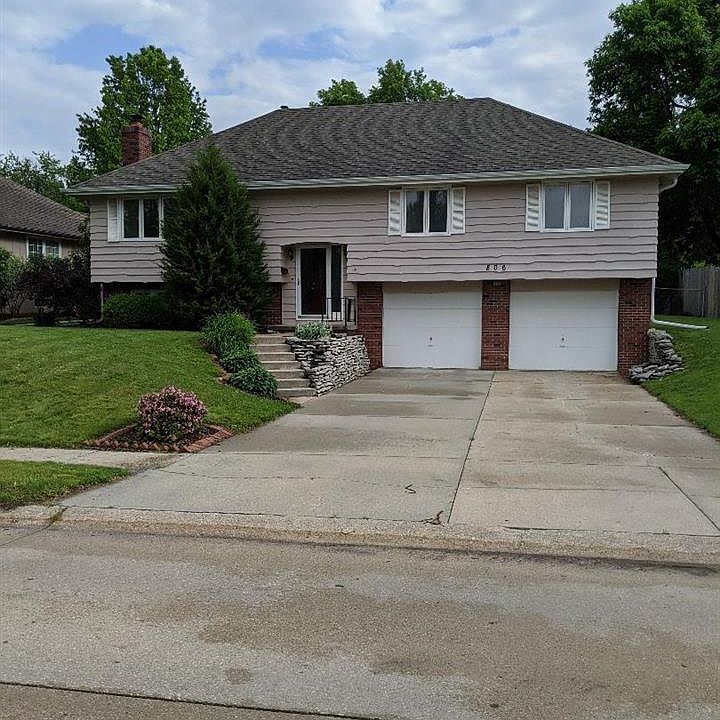 1st image of 806 Hogan Dr