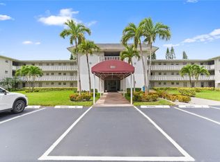 Hillcrest No 4 Condo, Hollywood, FL 33021