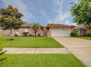 13718 Bonaventure Dr, Houston, TX 77065