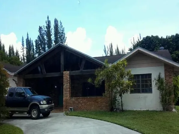 17151 SW 62nd Court, Southwest Ranches, FL 33331