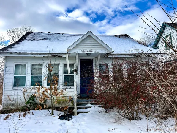 28 Pearl Street, Bangor, ME 04401
