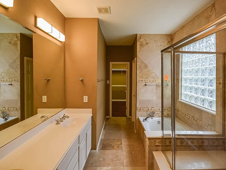 3211 Chapel Creek Way — Photo 17