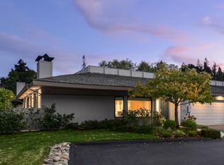32 Deep Well Ln, Los Altos, CA 94022