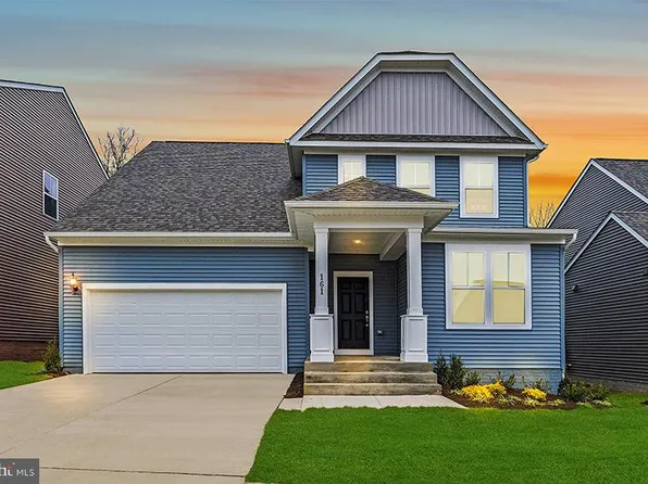 10 Reagan Ave, Ranson, WV 25438