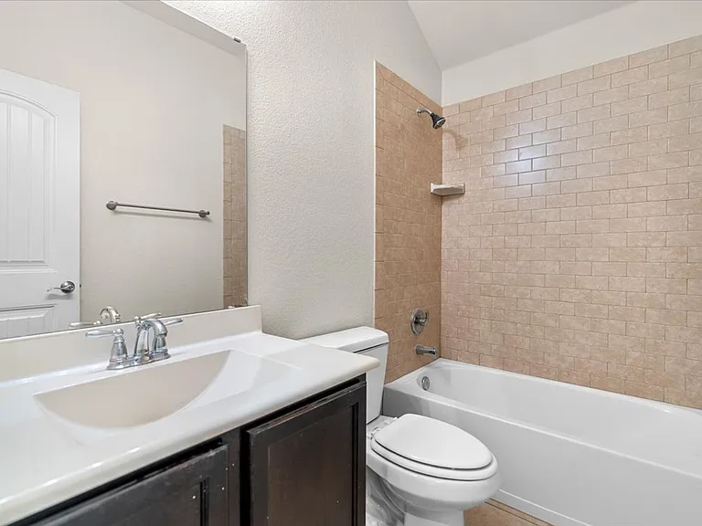 1729 Park Trails Blvd — Photo 30