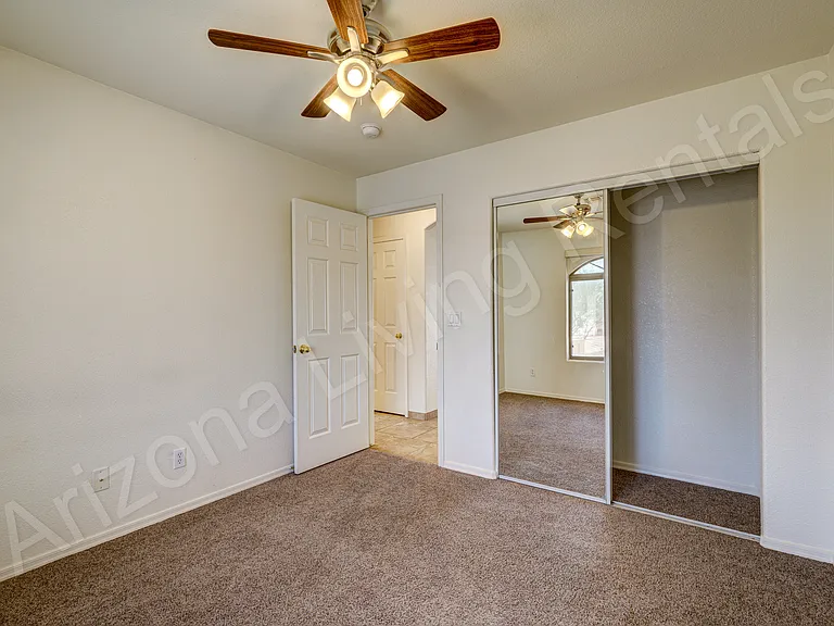 79 Keywester Dr — Photo 17