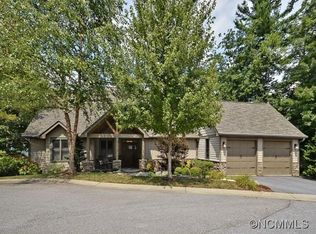 442 High Rd, Hendersonville, NC 28739