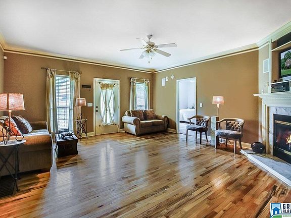 2nd image of 619 Brandy Dr
