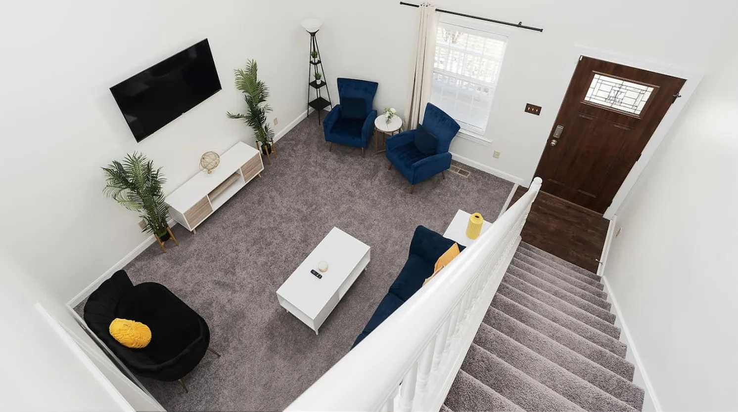 4 bed, 2.0 bath, 1851 sqft, $2,963 — Photo 1