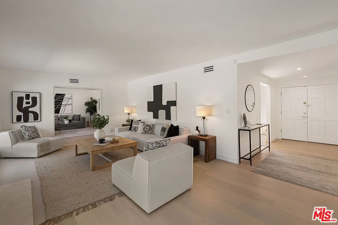 4 bed, 3.0 bath, 2514 sqft, $7,500 — Photo 4