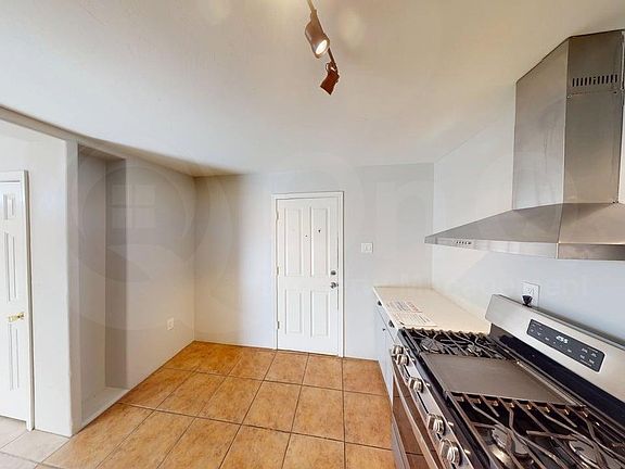 5th image of 1548 W McKinley St #2