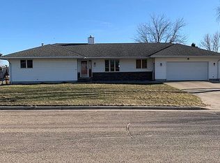 505 Sunrise St, Garretson, SD 57030