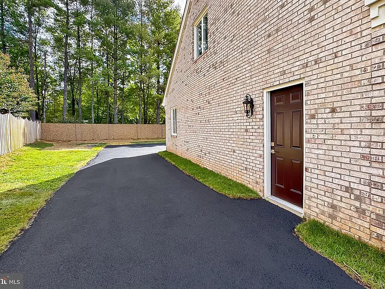 6294 Dunaway Ct — Photo 74