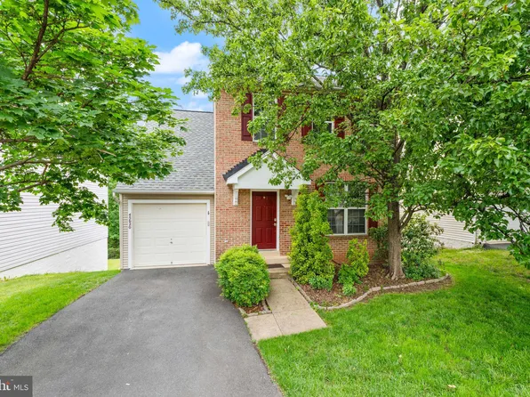 45620 Livingstone Station St, Sterling, VA 20166