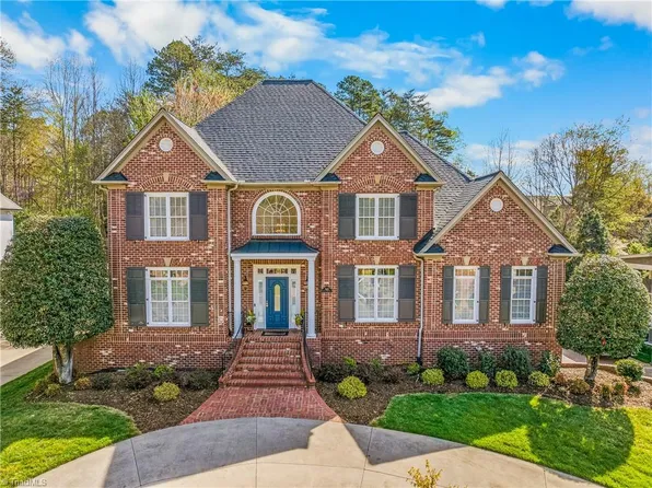 3942 Burning Tree Ln, Winston Salem, NC 27106
