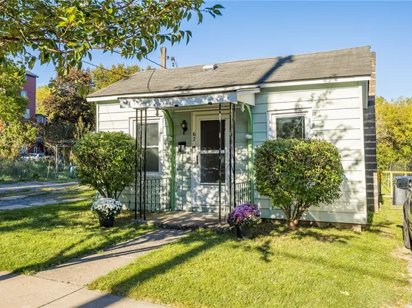 67 Jefferson Ave, Canandaigua, NY 14424
