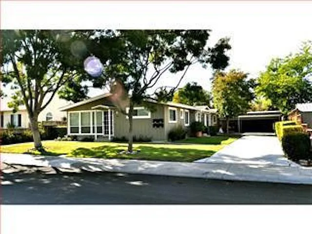 247 El Carmelo Ave