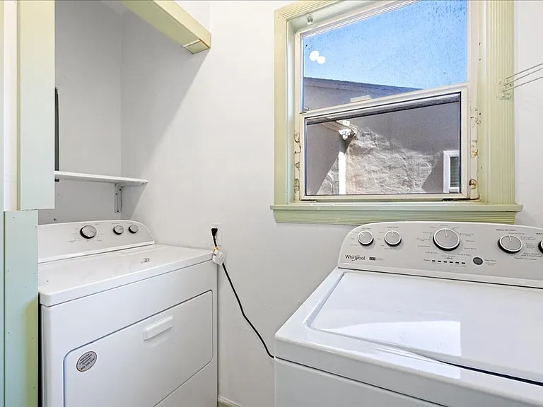 1305 W St — Photo 12