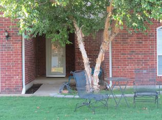 101 W Cherokee Dr, Cashion, OK 73016