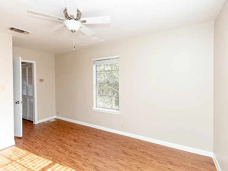 3506 Enfield Rd #106 — Photo 17