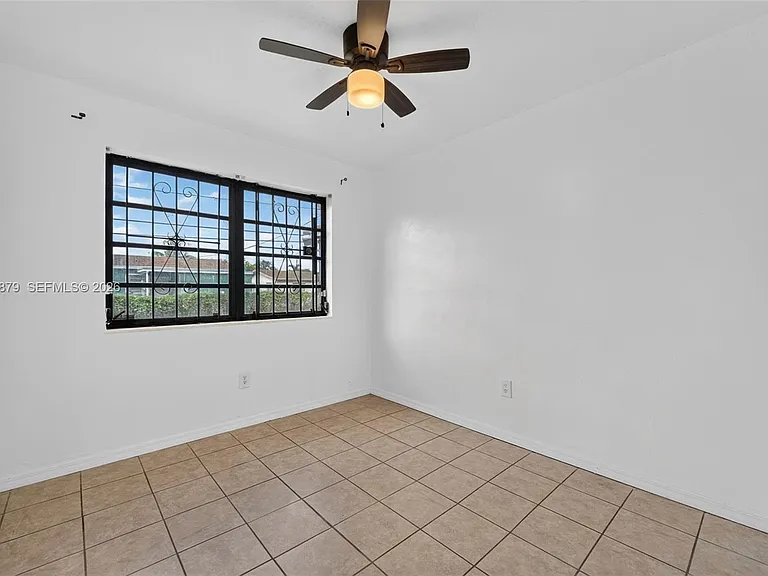2420 NW 141st St — Photo 16