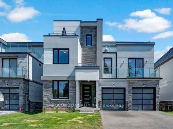 528 Jones Rd Room 3, Hamilton, ON L8E 5C1