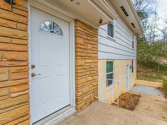5th image of 5917 Woodburn Dr