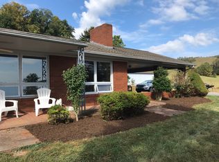 324 Valley Dr, Jefferson, NC 28640