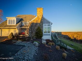 7160 Skytop Meadow Dr, Canadensis, PA 18325