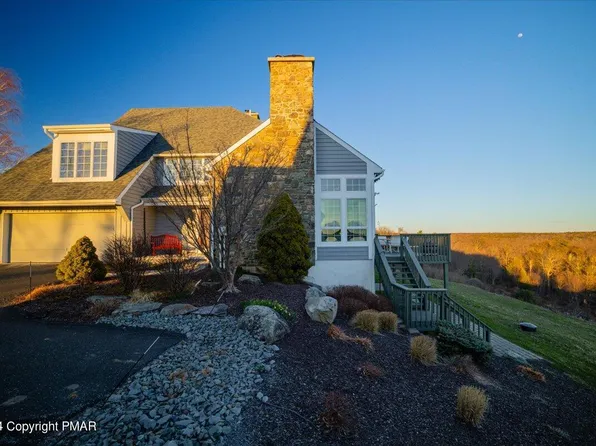 7160 Skytop Meadow Dr, Canadensis, PA 18325