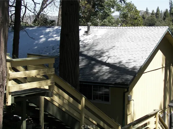 24702 Nestal Ct, Crestline, CA 92325