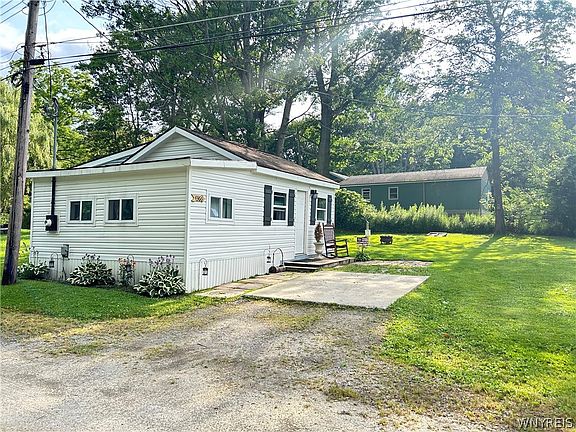 2nd image of 4366 Springbrook Rd E