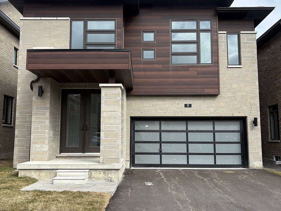 1st image of 15 Keyworth Cres
