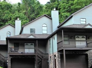 106 Cheney Oak Dr, Johnstown, PA 15905