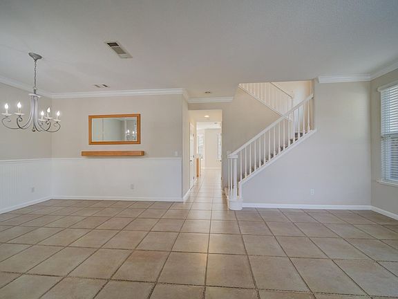 4th image of 1105 Valley Glen Drive
