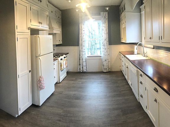 Pano of kitchen