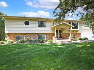 930 Minekahda Pl, Owatonna, MN 55060