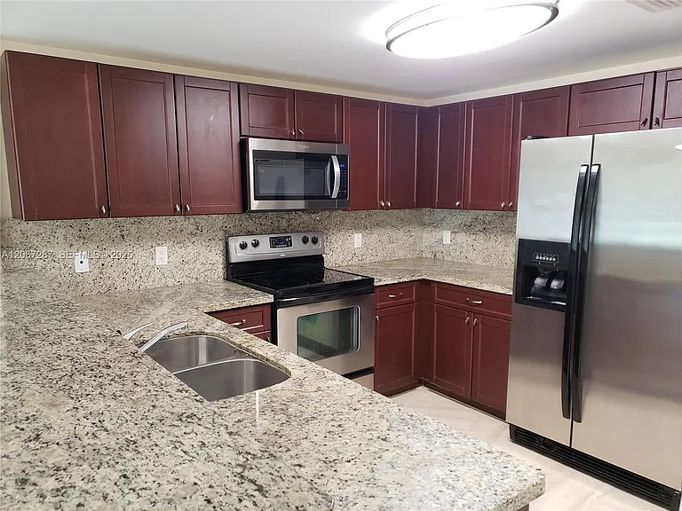 2740 SW 28th Ter #209 — Photo 1